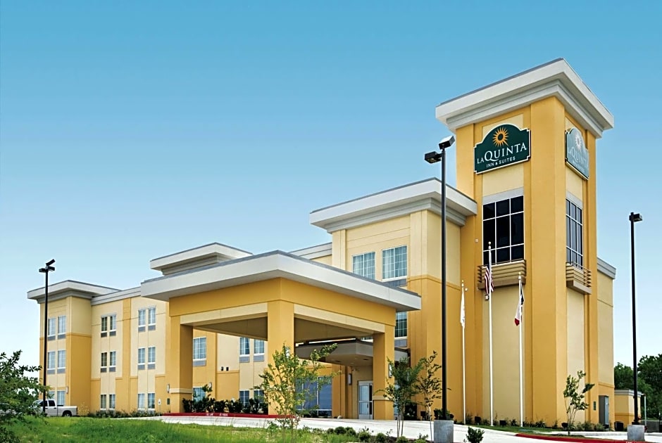 La Quinta Inn & Suites by Wyndham Karnes City