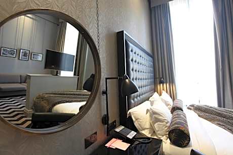 Executive Room with King Bed