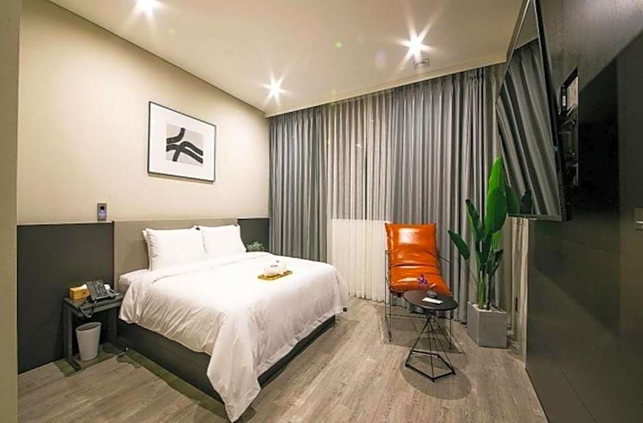 Zdjęcie 1 z 7 — Deluxe 1 Double Bed