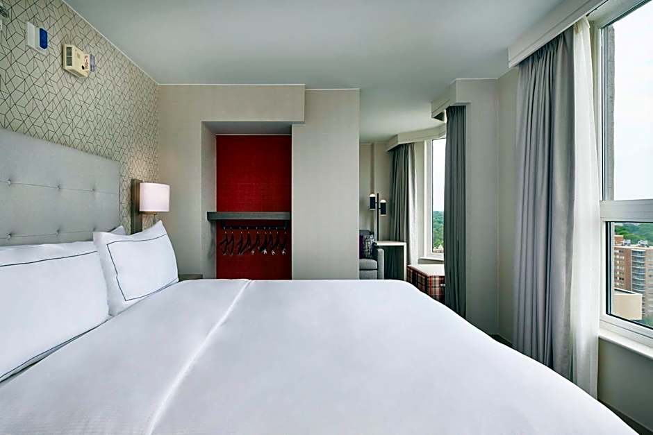 Hilton Kansas City Country Club Plaza