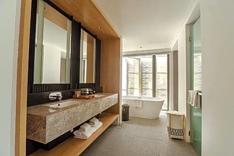 Ocean Pool Family Villa