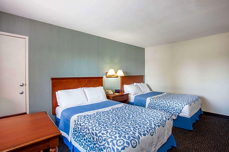 Days Inn by Wyndham Anaheim Near the Park