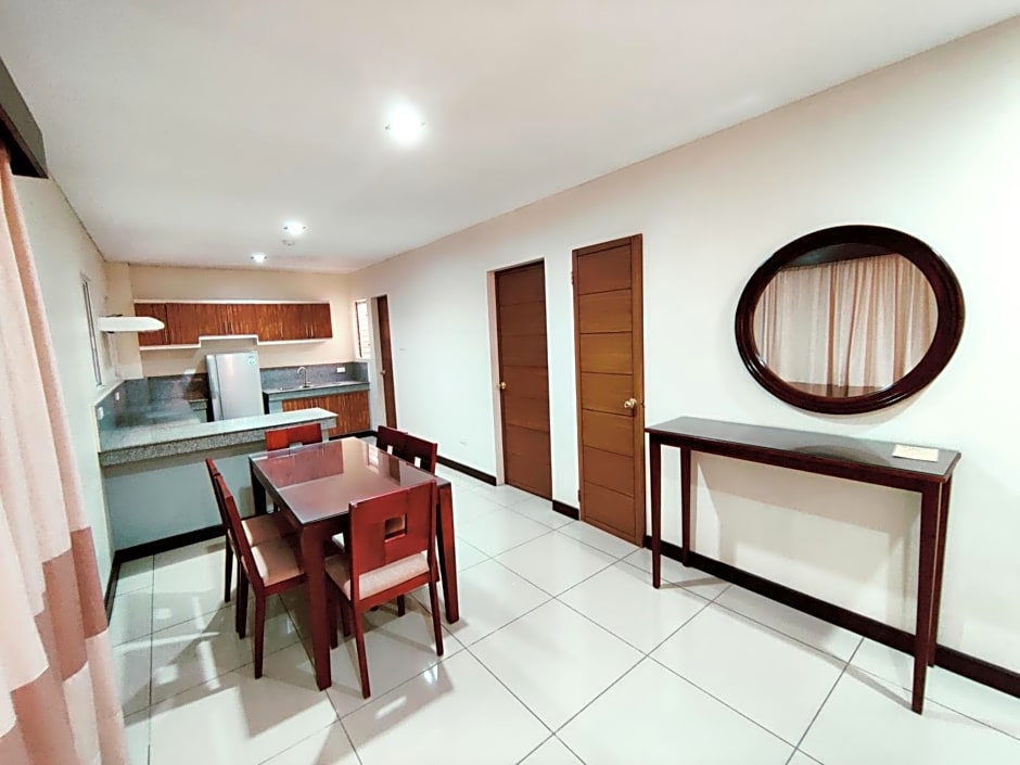 Executive Tulip Apartelle