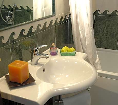Small Single Room