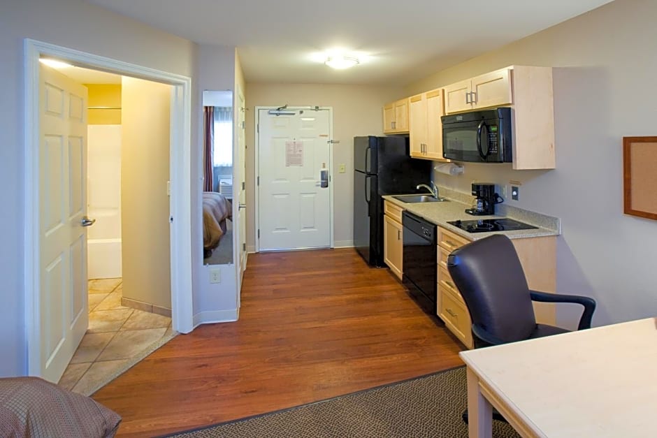 Candlewood Suites Minot, an IHG Hotel