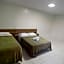 Hotel Verde Mares