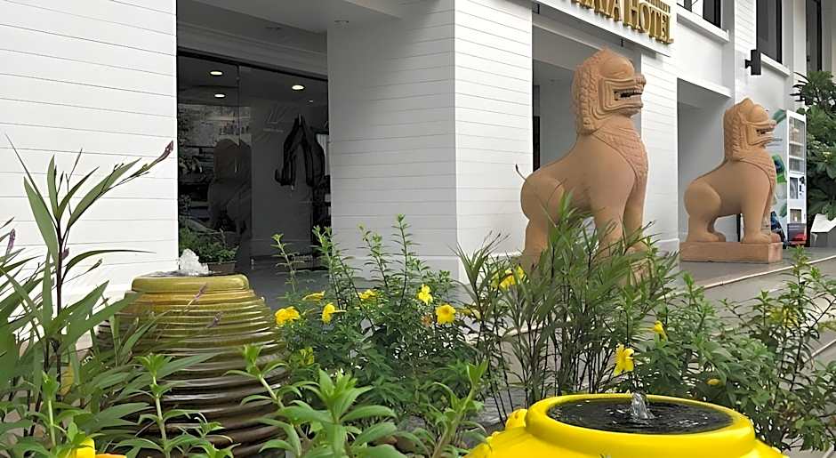 Sunday Ayothaya Hotel