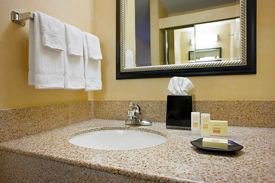 Courtyard by Marriott Sacramento Airport Natomas