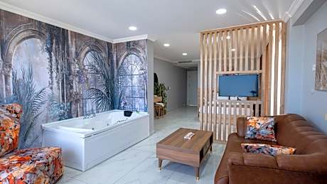 Deluxe Double Room with Bath