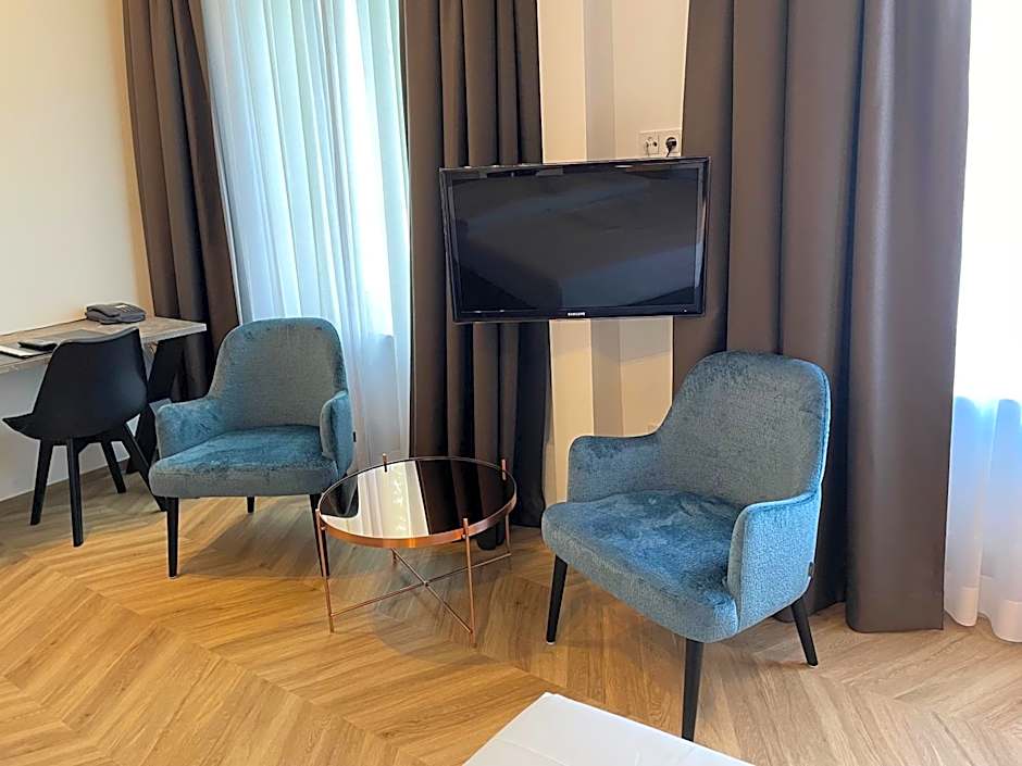 Dom Hotel