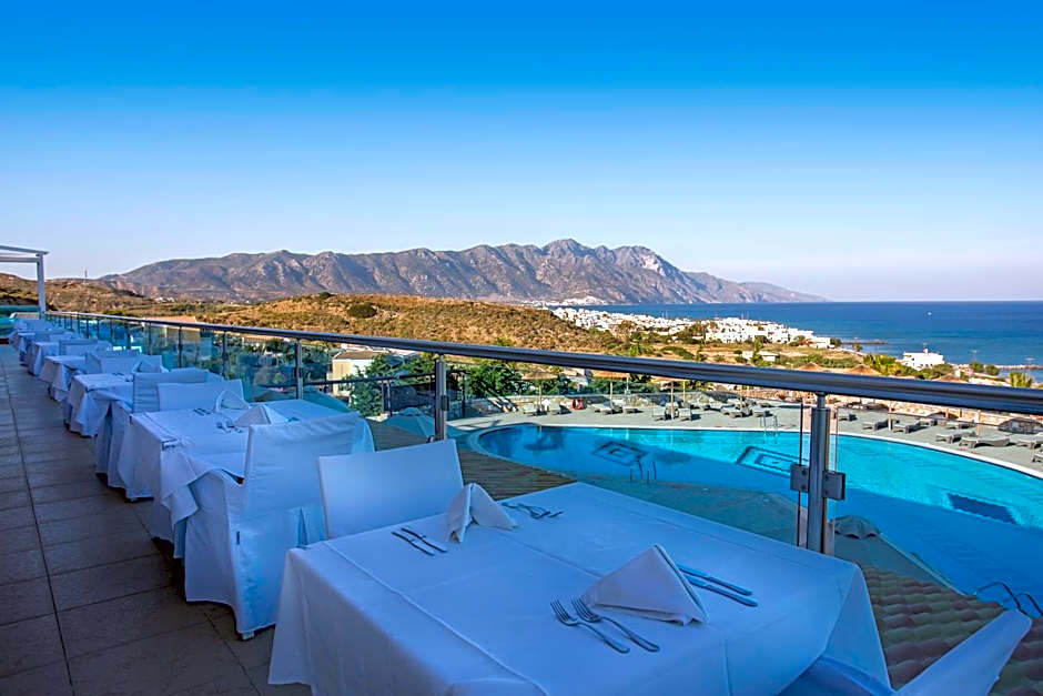 Grand Blue Beach Hotel