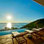 Casa Roni by Xeno - 5 Bedroom Luxury Villa with Ocean View