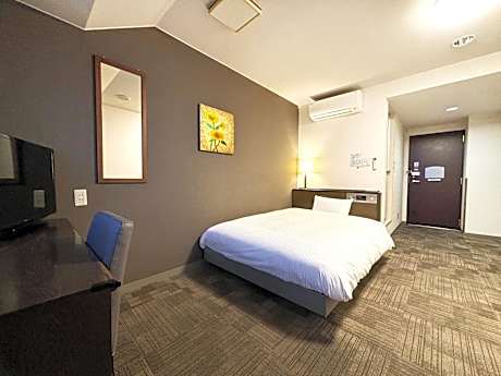 Single Room - Non-Smoking