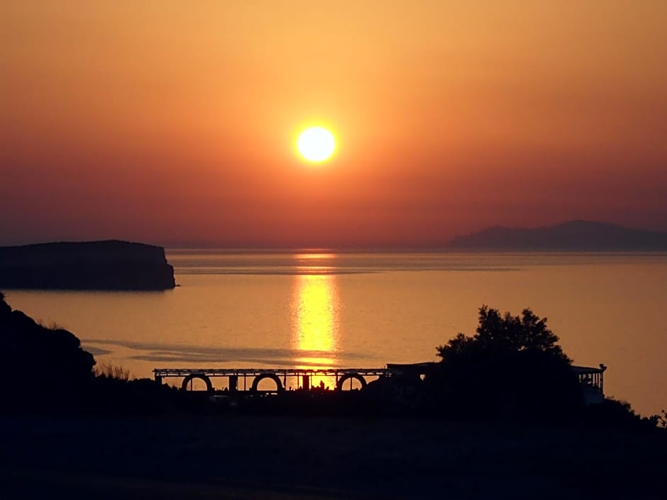 Villa Iliovasilema Santorini
