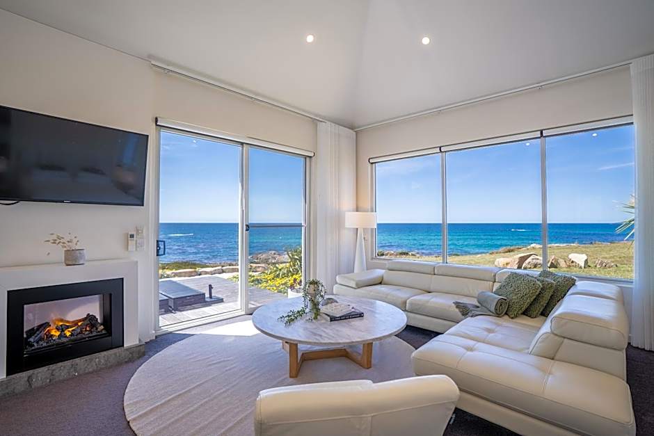 Saltwater - Absolute Oceanfront, Fire Pits, some Villas with Hot Tubs and Sauna