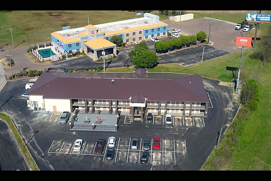 OYO Hotel Brownsville TN I-40