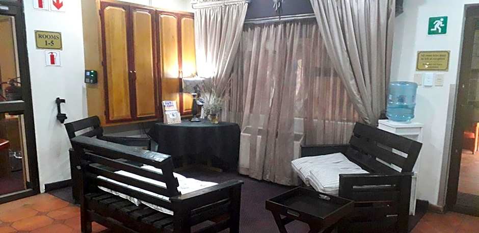 Kalahari Lodge Kimberley