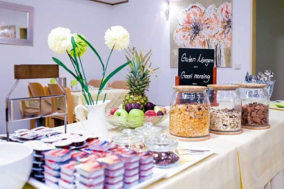 Europa Hotel Garni free parking