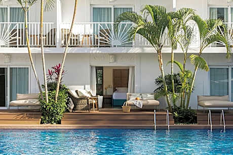 Junior Suite Club King Bed