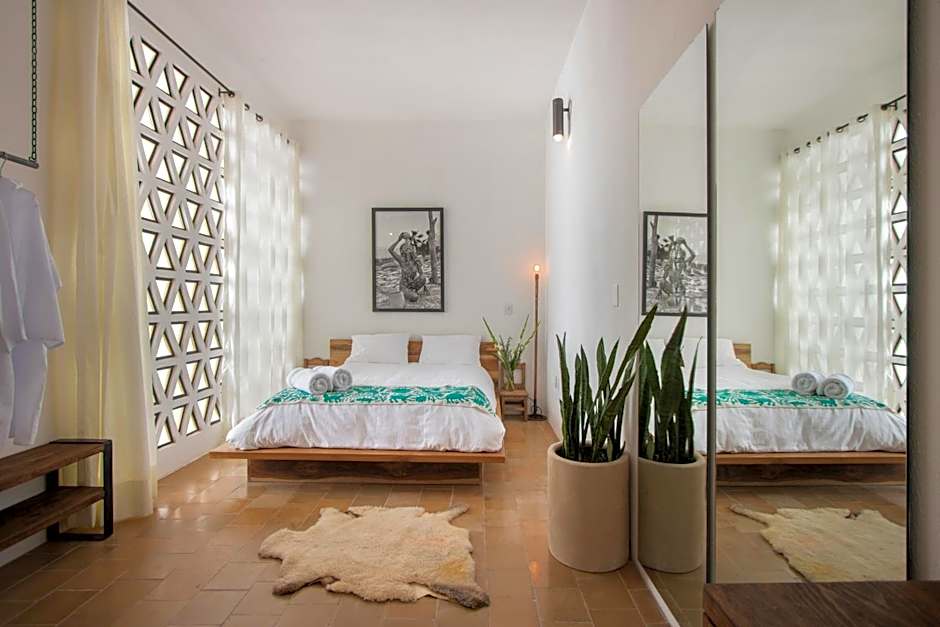 Hotel Sin Nombre