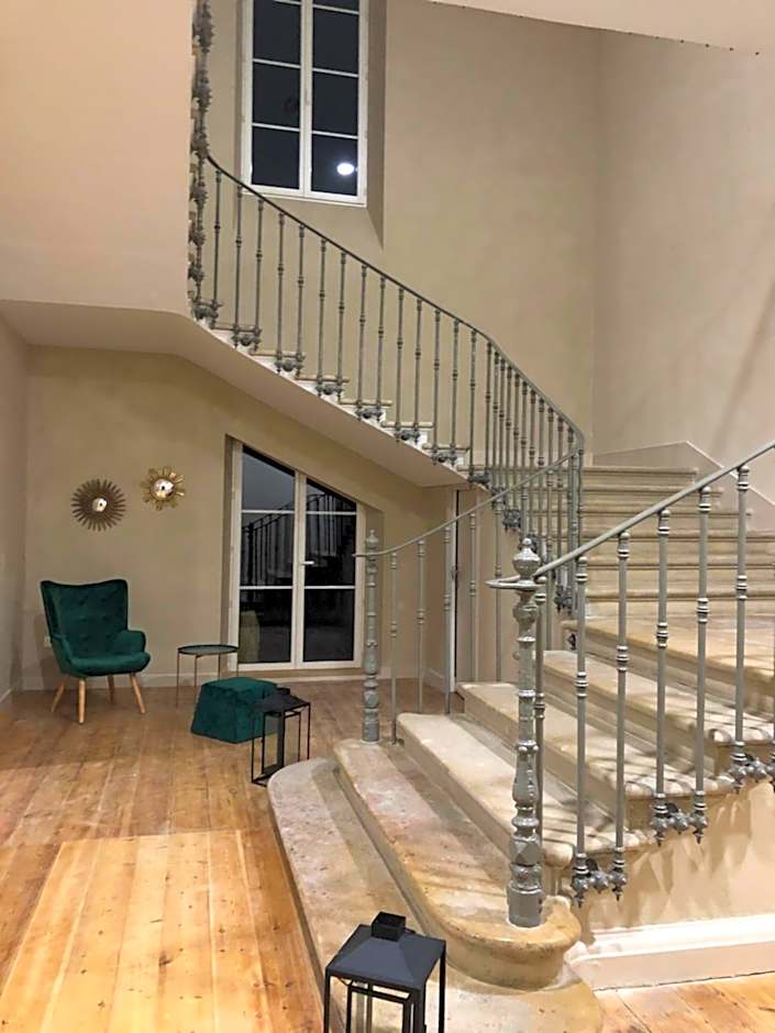 Château de Tauzies, The Originals Relais