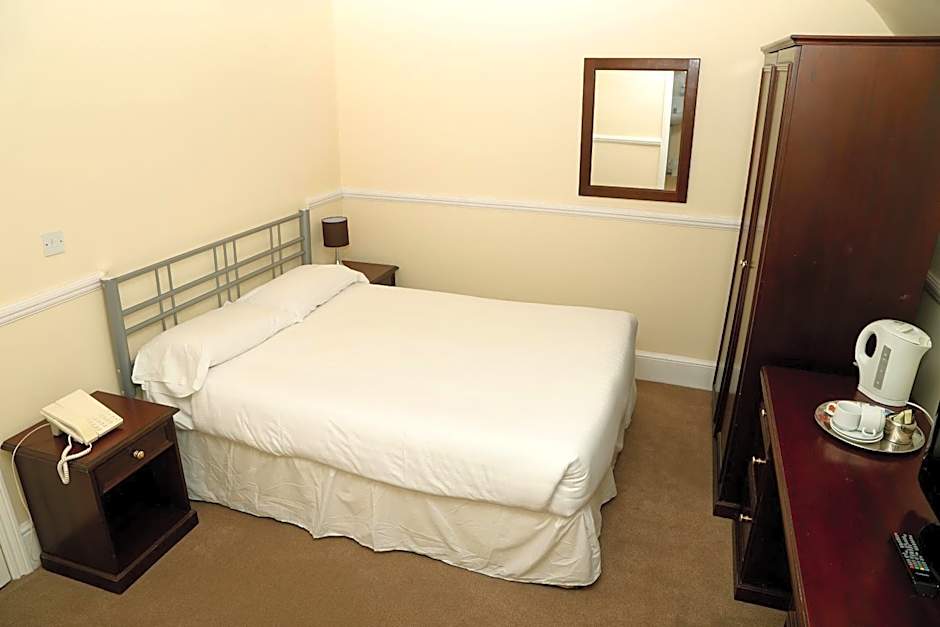 Rose and Crown Hotel