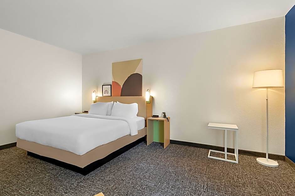 Spark by Hilton Missouri City