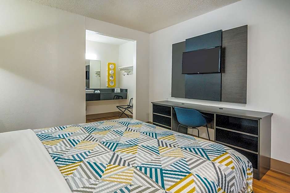 Motel 6-Irving, TX - Dallas