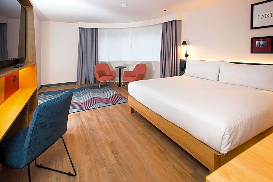 Hampton by Hilton London Park Royal