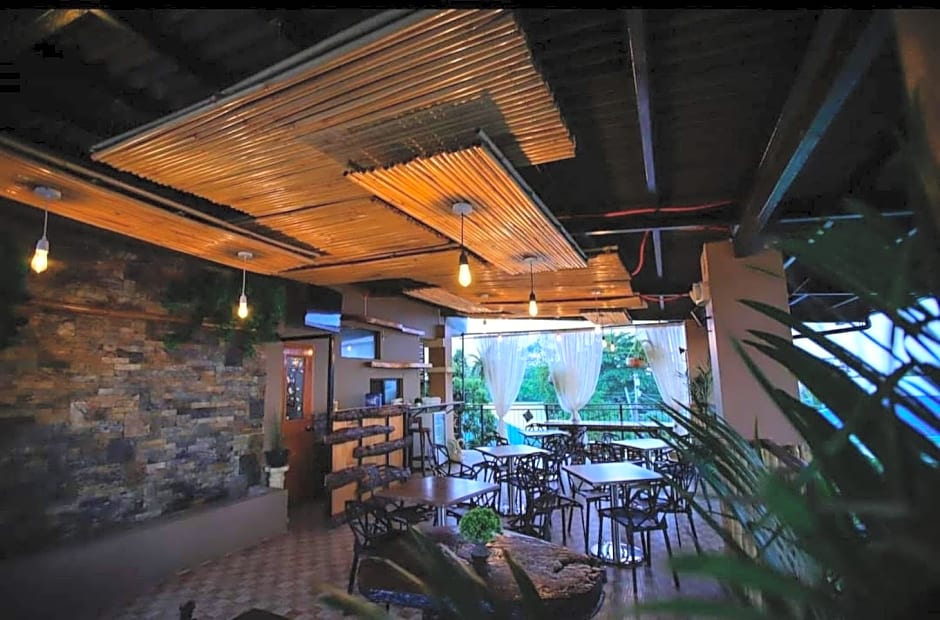 Marco’s Tourist Inn