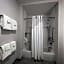Holiday Inn Express and Suites Ft. Smith Airport By IHG