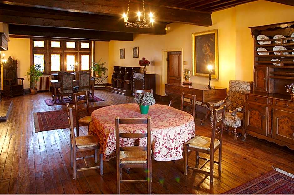 Hostellerie du Vieux Pérouges