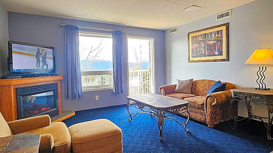 Misty Mountain Inn & Suites