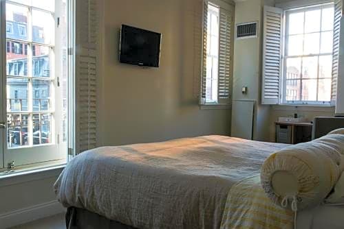 Beacon Hill Hotel