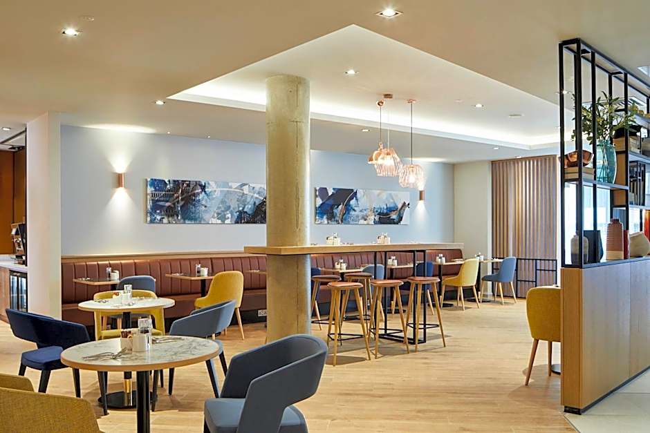 Courtyard by Marriott Oxford City Centre