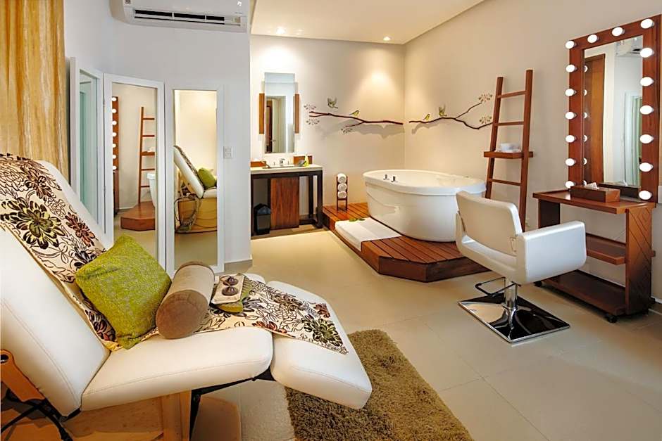 Margaritaville Island Reserve Riviera Maya - An Adults Only All-Inclusive Experience