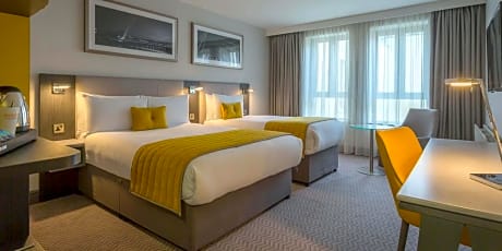 Deluxe Double & Single Room