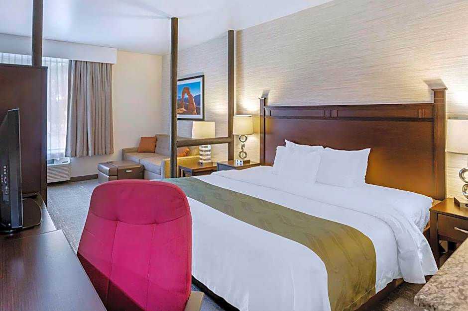 Quality Suites Moab near Arches National Park