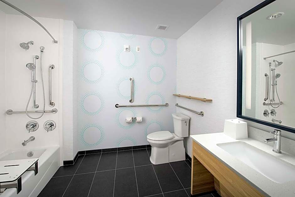 Tru by Hilton San Antonio Lackland Sea World