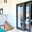 SURFERS HOUSE Batu Bolong - Adults only