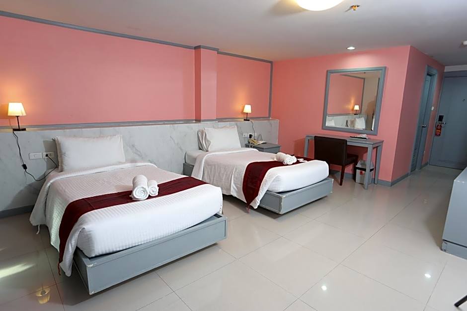 Convenient Grand Plus Hotel Suvarnabhumi