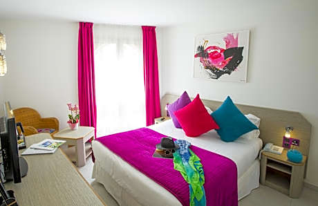 Classic Double Room - Free Spa Access