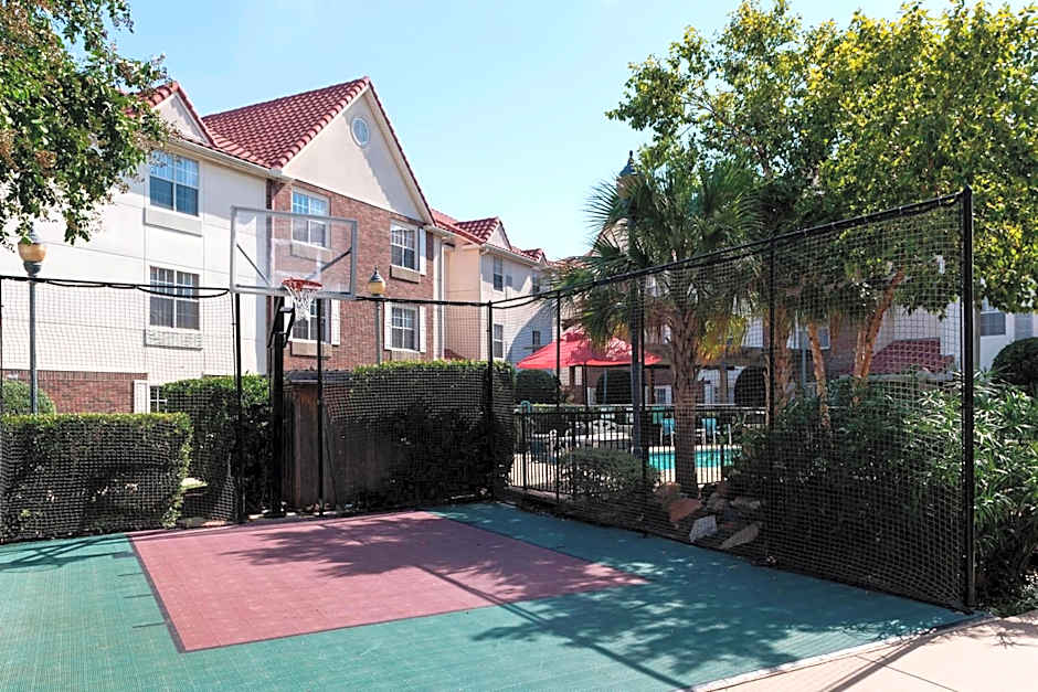 TownePlace Suites by Marriott Dallas Las Colinas