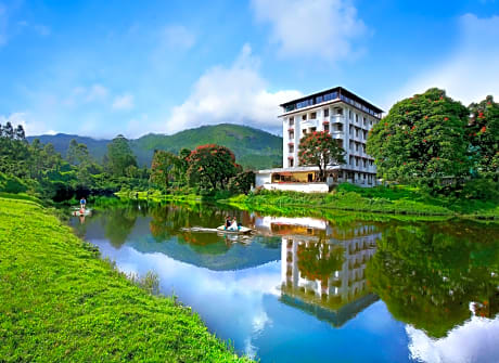 Westwood Riverside Garden Resort