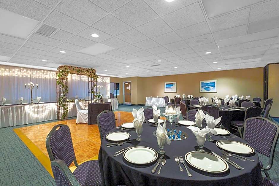 Baymont by Wyndham Des Moines Airport