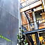 1825 Gallery Hotel
