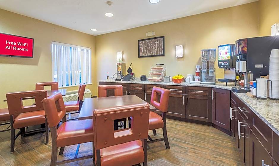 Red Roof Inn & Suites Dover Downtown