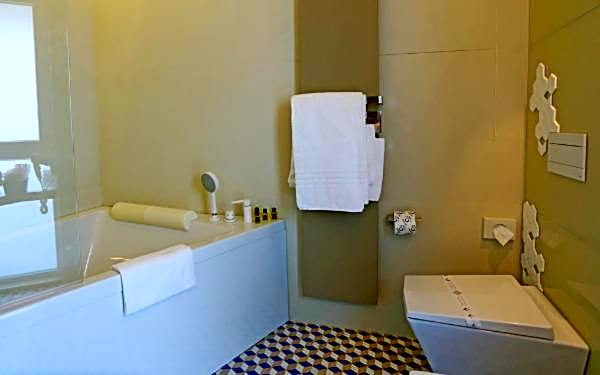 Zafran Boutique Hotel