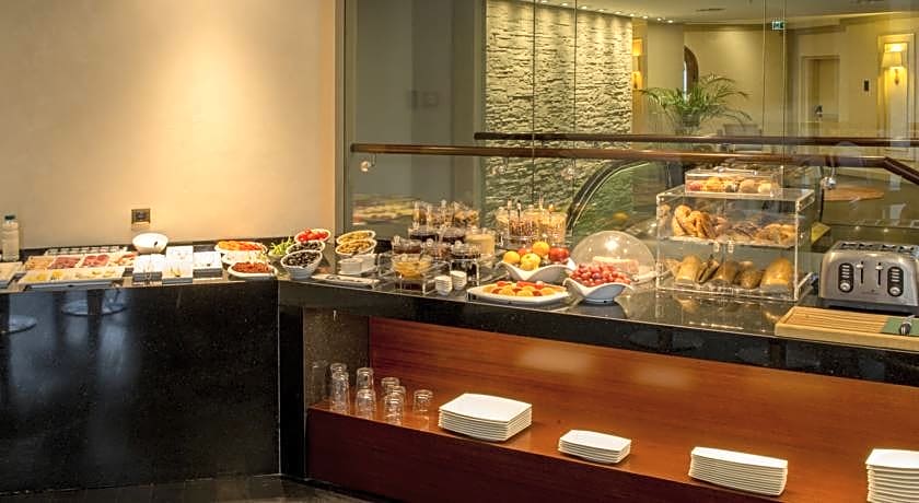 Mega Residence Hotel