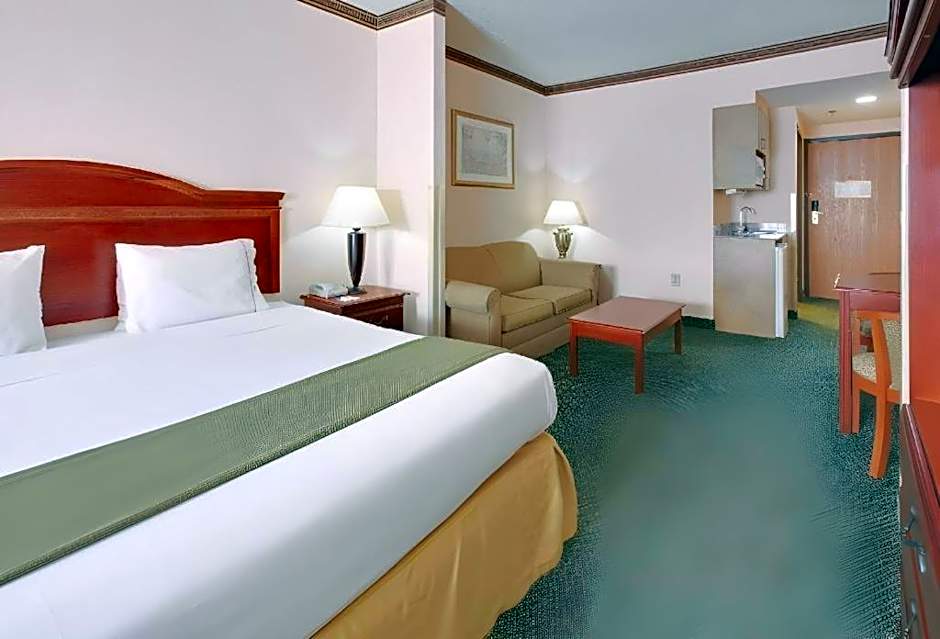 Holiday Inn Express Hotel & Suites Cleveland - Ms By IHG